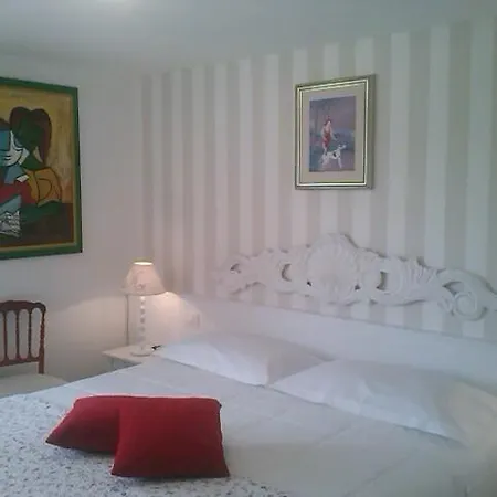 Da Manu E Michi Bed & Breakfast Carlino
